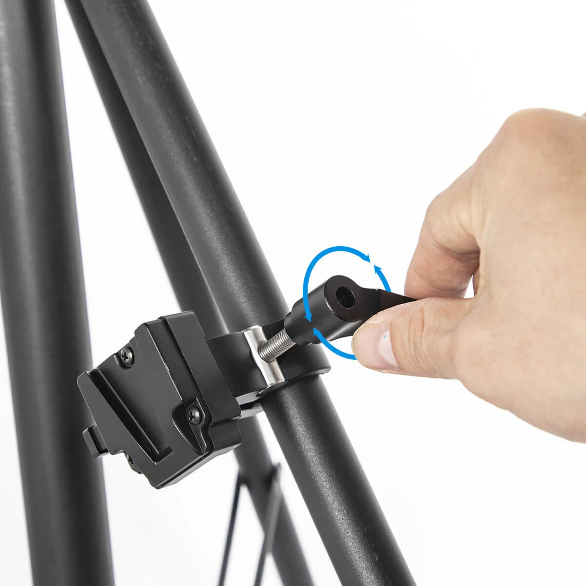 Moman VBC V Mount Battery Clamp - Image 5